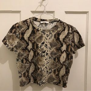 Très bien super soft crop top